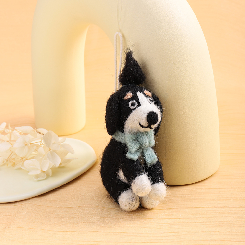 哈士奇手工羊毛毡挂件高颜值立体玩偶挂饰小众包包挂饰可爱挂件详情4