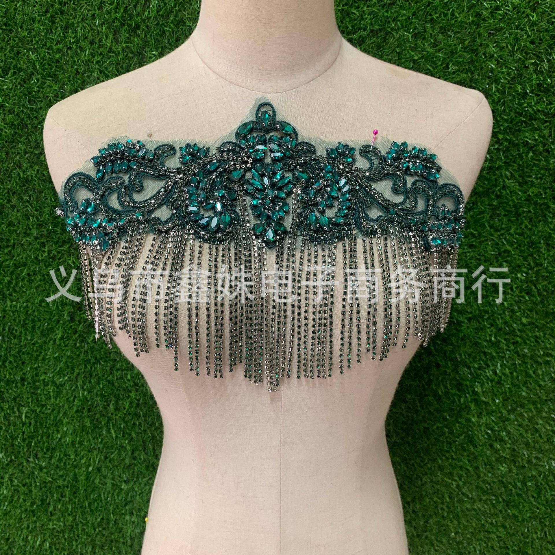 Clothing accessories, colored glass, diamond patterns, beading, embroidery, rhinestones, headwear, shoes and hats, accessories, hand-sewn diamond patterns, and matching flowers pic 8