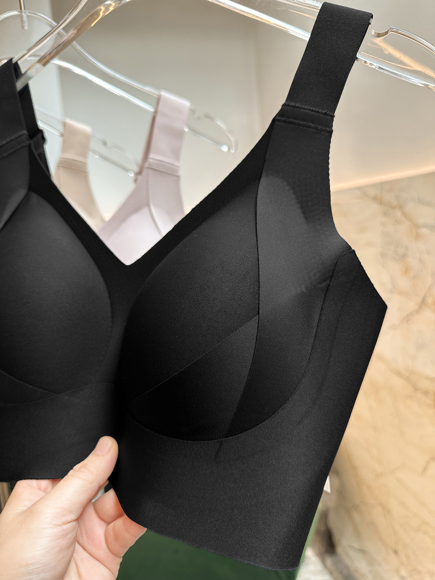 Full-cup latex bra for women, thin cup side-folding and adjustable bra, with a large bust that looks smaller, lifting and anti-sagging pic 59