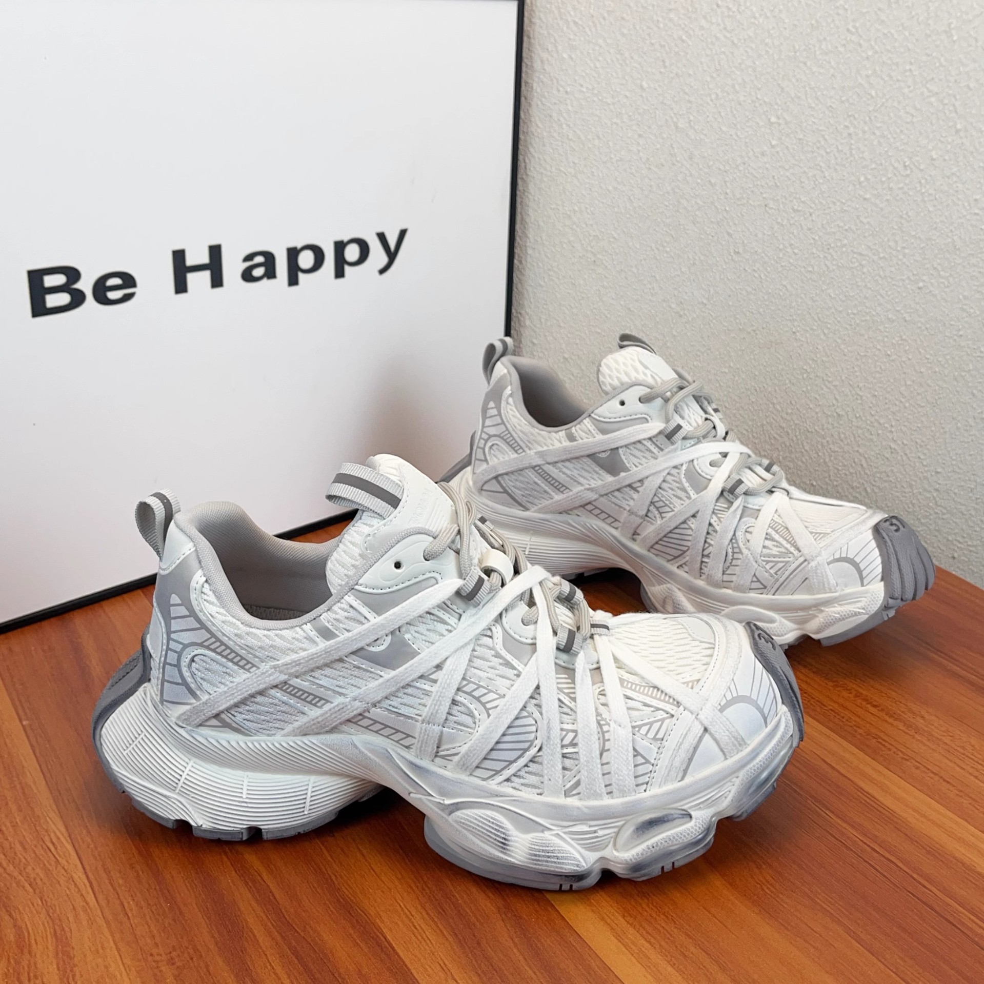 巴黎时尚厚底拼色老爹鞋女2025年新款蜘蛛侠绑带透气休闲运动鞋详情16