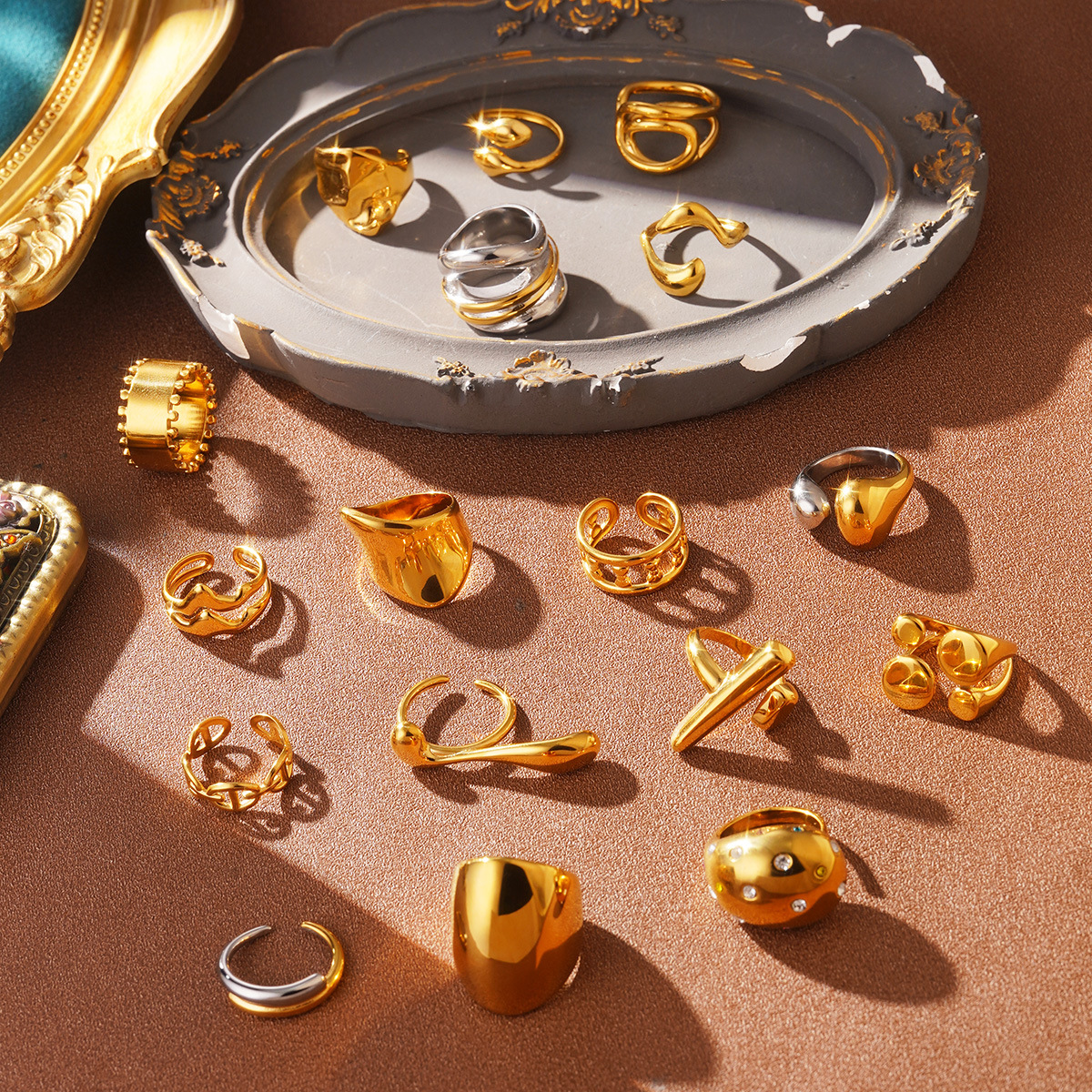 Cold and stylish stainless steel European and American ring, elegant lines, cross-border design, high-end feel, gold jewelry wholesale pic 18