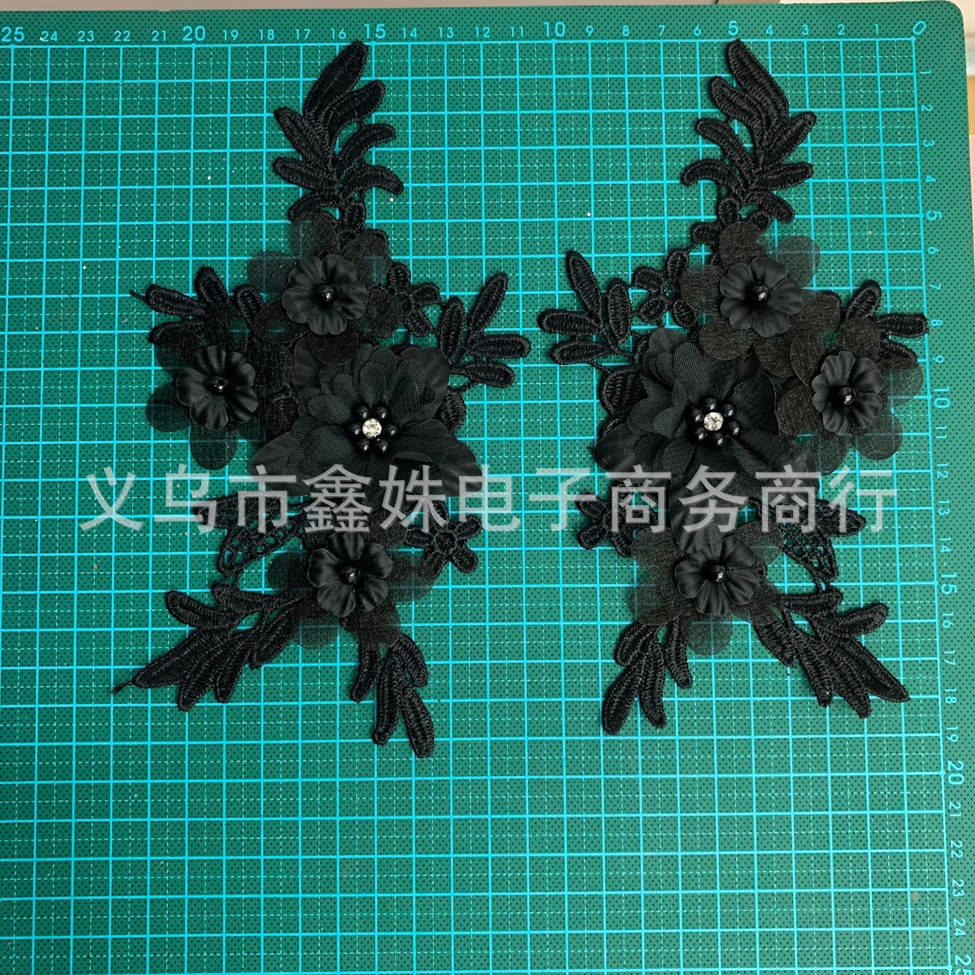 Export supply of lace flower patches in stock, lace pairs, embroidery, lace accessories, window decorations, diy performance costumes pic 15
