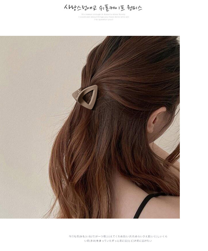 High-end style clips, triangular small gripper headwear, half-tied ponytail, shark clip at the back of the head, female hair clip, hair grabbler pic 3