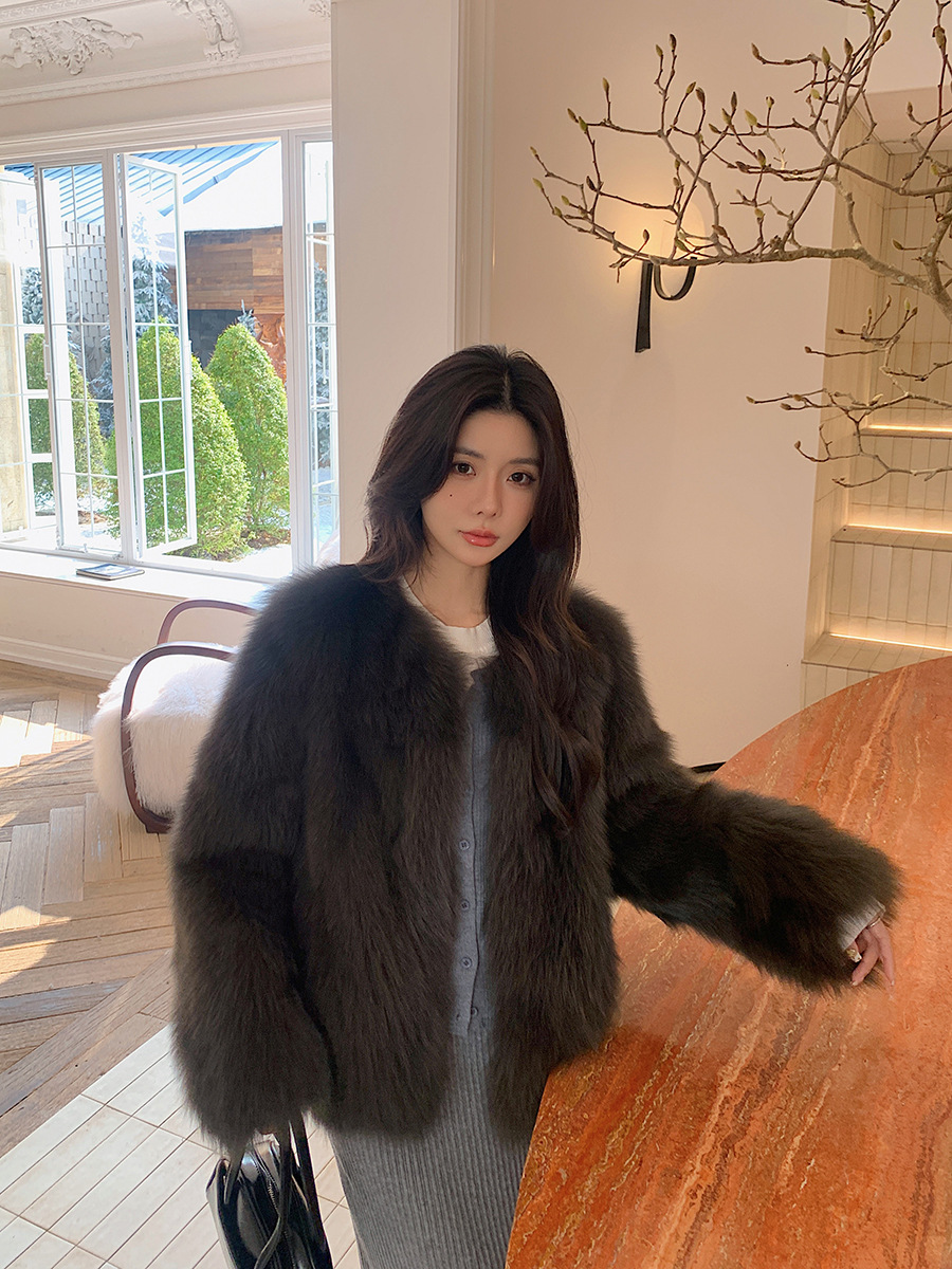 2024冬季新款海宁仿狐狸毛皮草外套女短款显瘦腹毛大衣年轻款爆款详情3