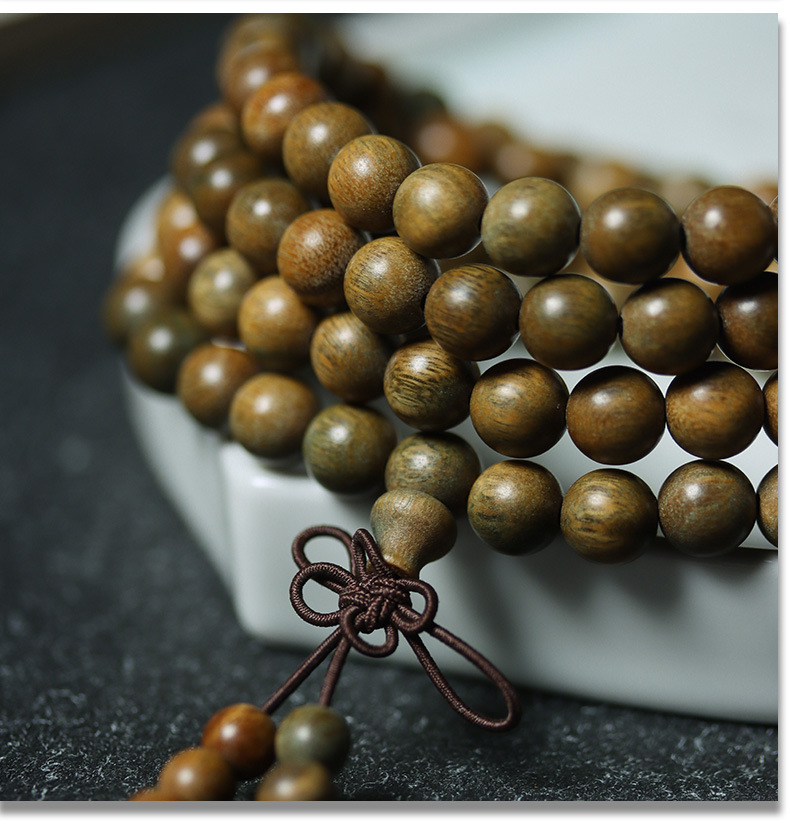 Natural green sandalwood 108-bead Buddhist prayer beads bracelet for men and women, 0.8 bracelet, ethnic ancient style, hand-held pic 4