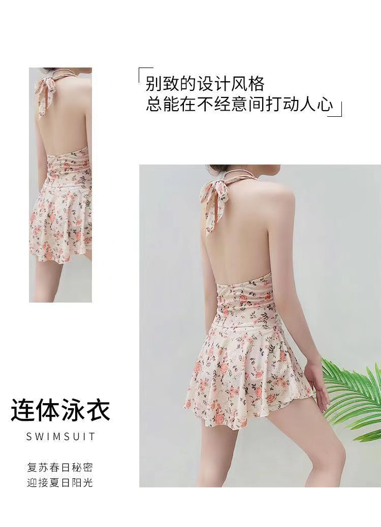 Swimsuit women, conservative one-piece sexy, hot spring Internet celebrity style, high-end look, floral print, slimming, concealing flesh, small breasts, pure and alluring style pic 3