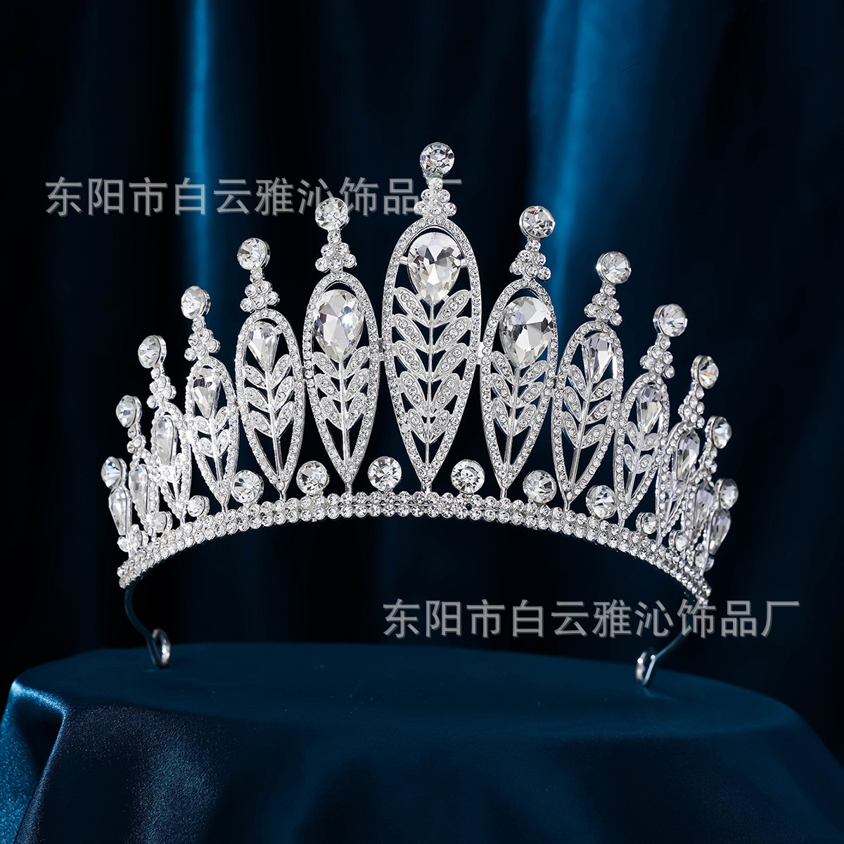 New diamond silver princess headwear, grand wedding dress, super glittering crystal, luxurious goddess bride wedding crown pic 14