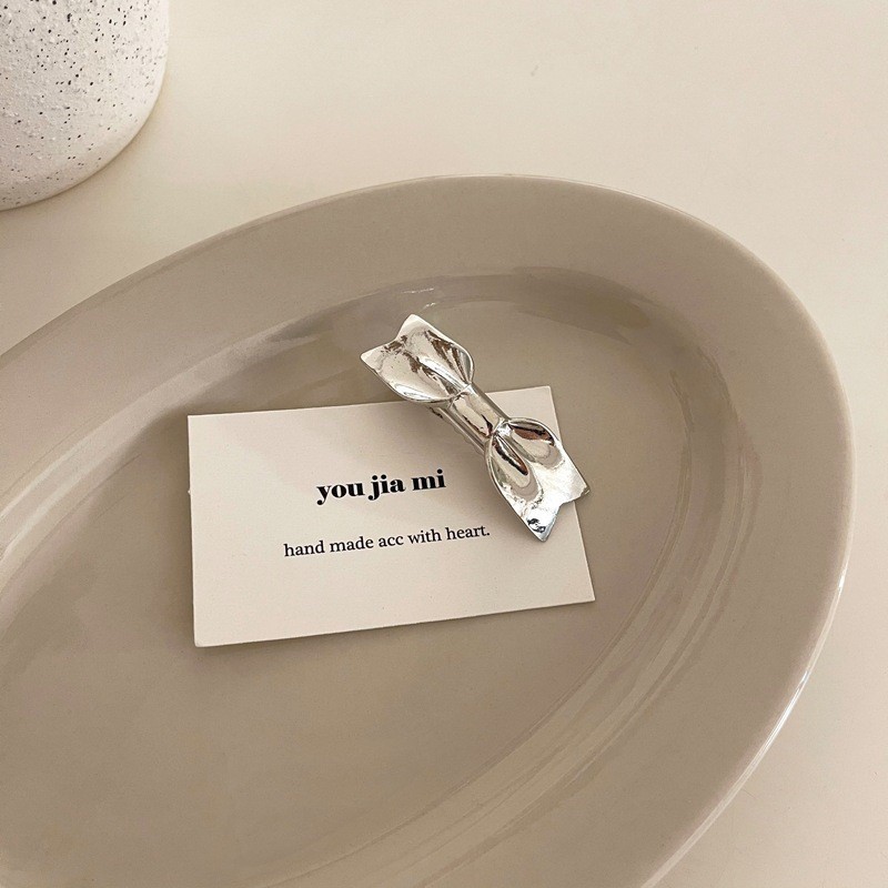 新款蝴蝶结鸭嘴夹义乌配饰高级感小香风发夹无痕小众款边夹儿童款详情7