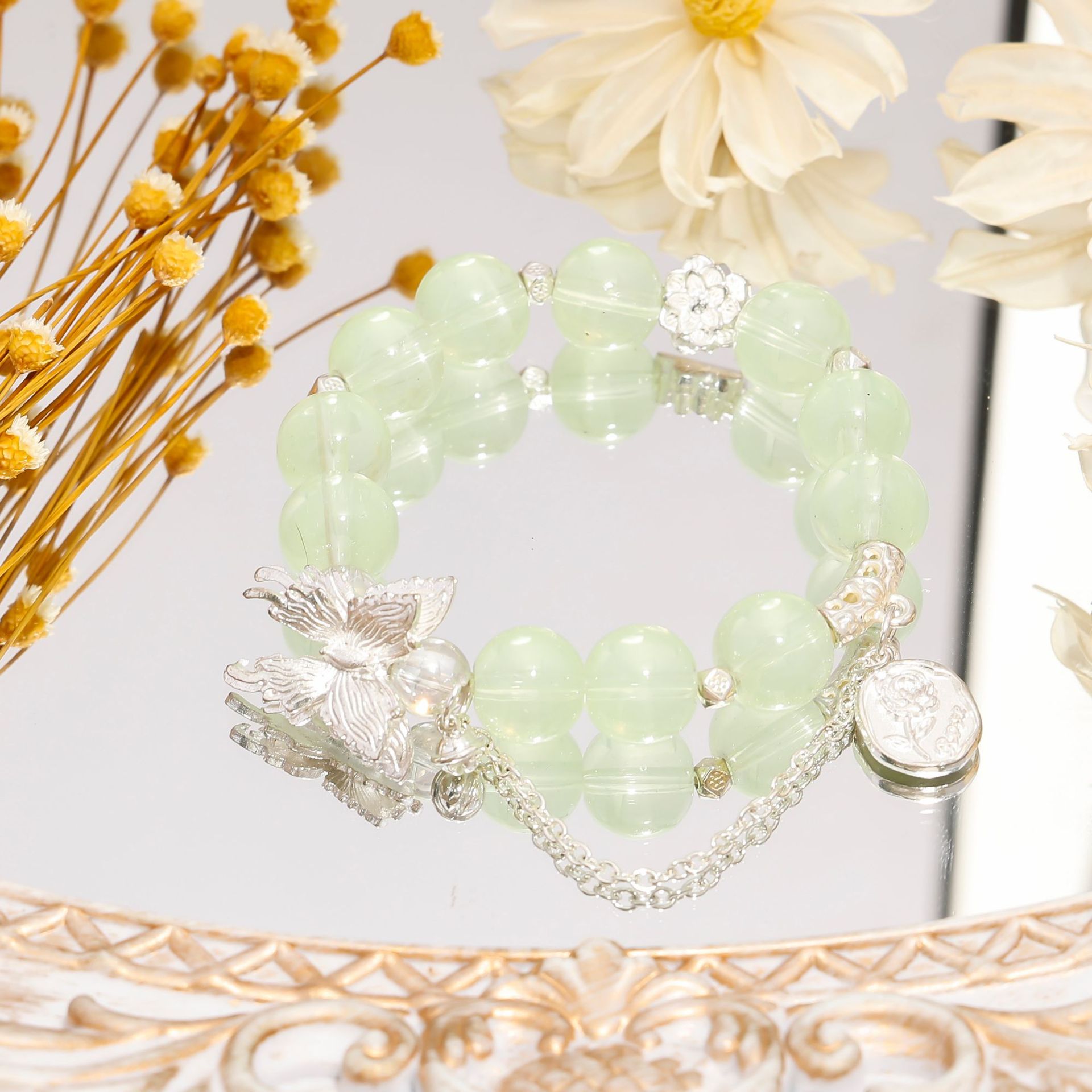 Wholesale of novel style beaded tassel bracelets for women. Niche design, high appearance level, unique, no similarity, versatile pic 7