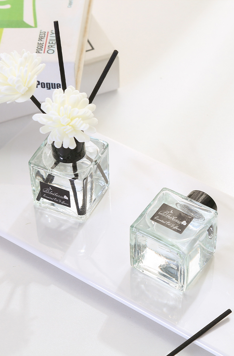 Flameless aromatherapy essential oil for home use, lasting fragrance indoors, room aromatherapy ornaments, air freshener, toilet and bathroom pic 9