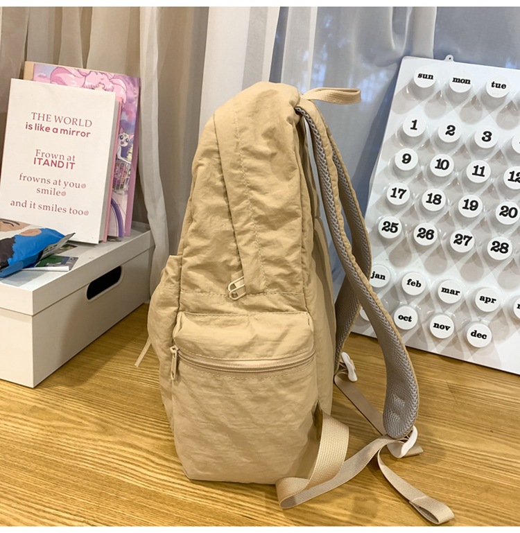 新款时尚轻便简约双肩包女日系文艺学生书包休闲运动旅行纯色背包详情45