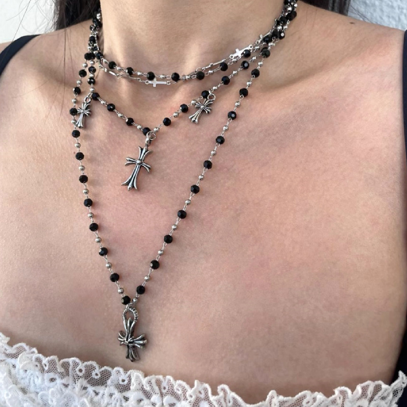 Retro cross-flower pendant black bead necklace, multi-layer layered punk, ins style, high-end collarbone chain, hot girl necklace pic 4