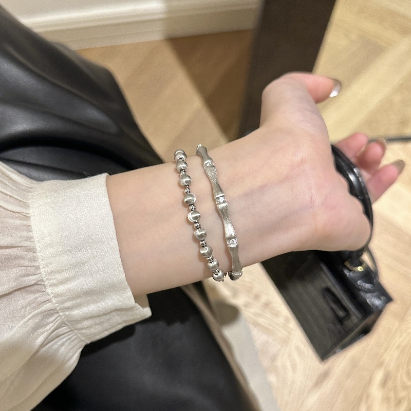The new Chinese-style brushed gold and silver bamboo joint bracelet features a retro, exquisite, light luxury and high-end design pic 6