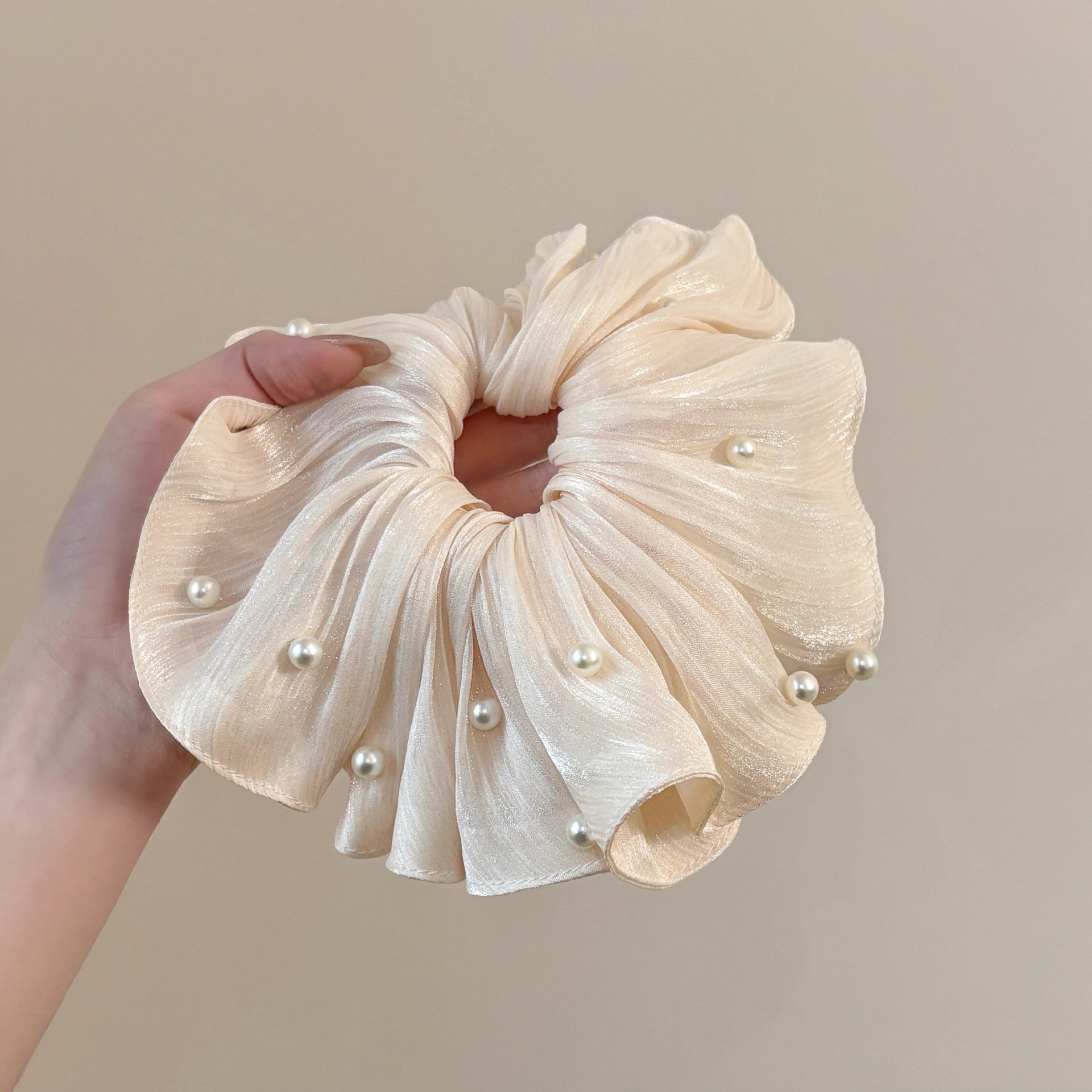 Spring 2025 new high-end, silky smooth, pleated pearl large intestine hair band, high-end large-sized hair accessory for women pic 18