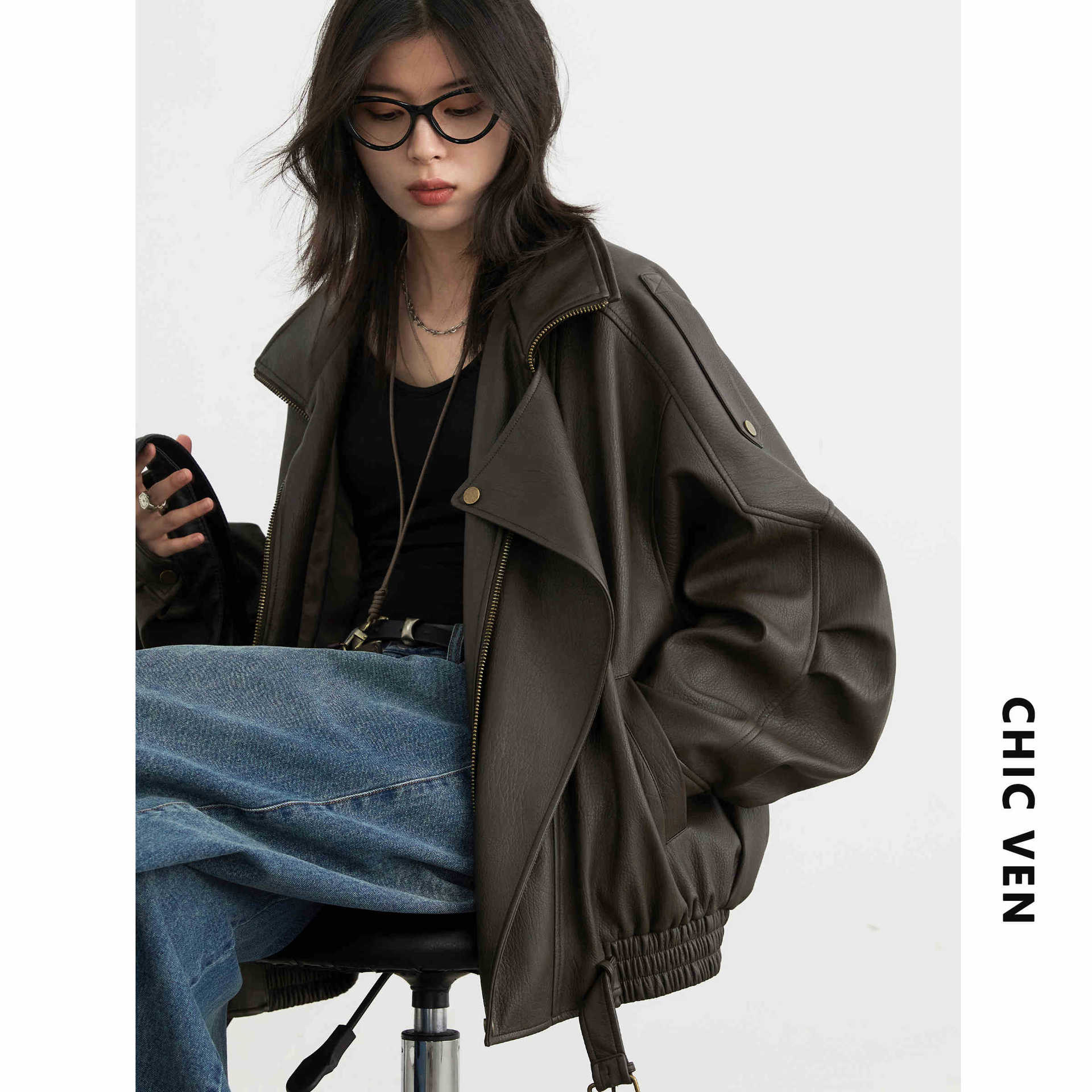CHICVEN「漫游秋季」秋新款重工复古立领机车皮衣外套PU夹克上衣详情5