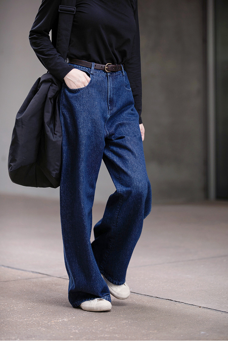 A niche all-season deep indigo blue mid-waisted loose and versatile wide-leg jeans pic 11