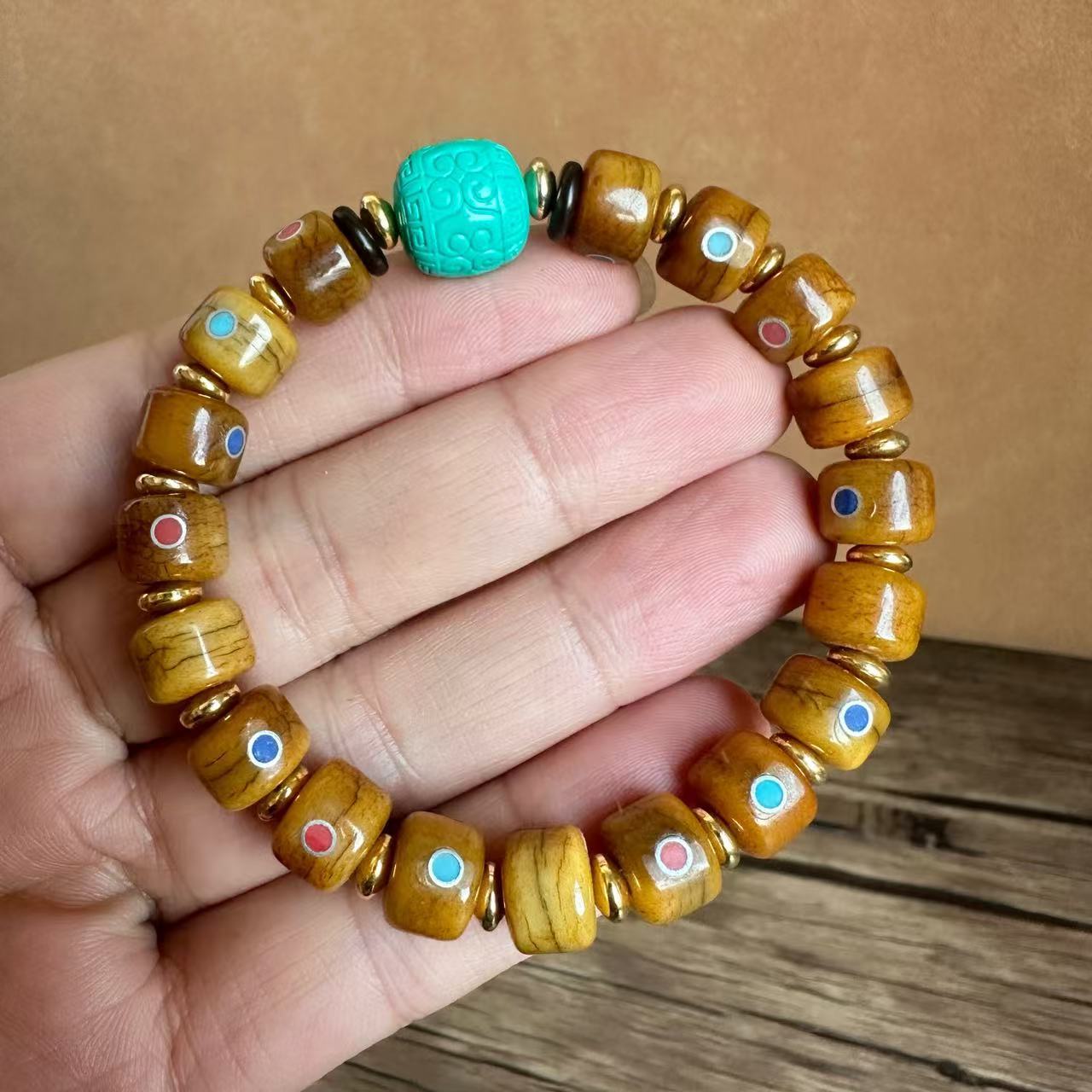 Authentic Tibetan yak bone bracelet for men, inlaid with gemstones and old pearl accessories, ethnic style Tibetan-style bone bracelet collectible pic 12