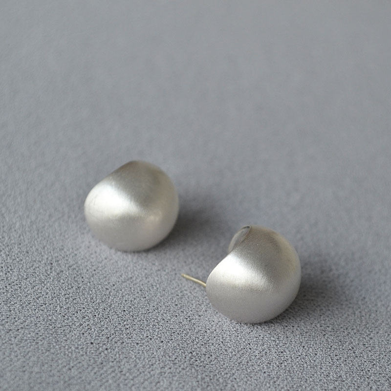 欧美小众设计黄铜空心半球拉丝镀金镀银ins高级感925银针耳钉耳饰详情3