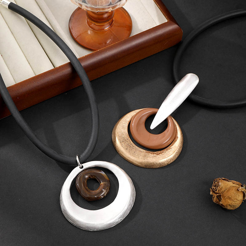 跨境专供亚马逊女士短项链几何金属吊坠时尚潮流锁骨链欧美批发详情11