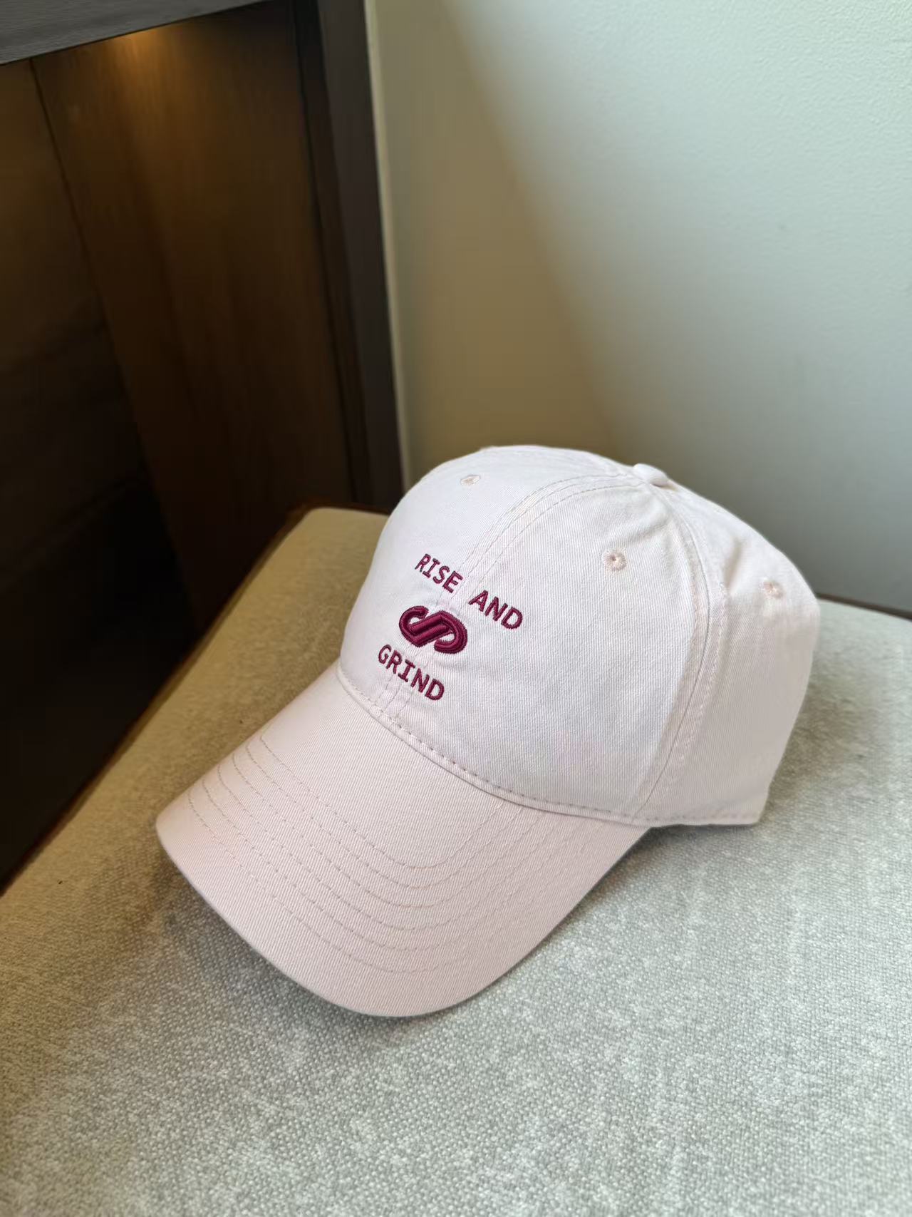 Korean version RISE AND GRIND embroidered baseball cap, versatile for men and women on the street, wide-brimmed sunshade and face-enhancing small baseball cap pic 2