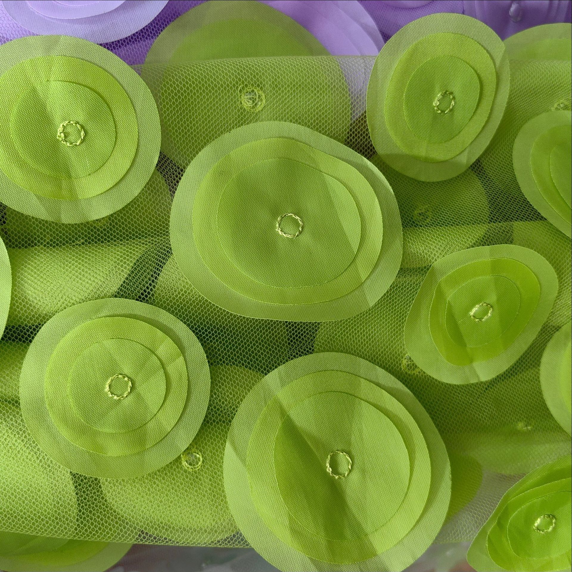 欧洲站激光立体刺绣面料多色网纱圆圈绣花布时尚女装连衣裙面料详情32