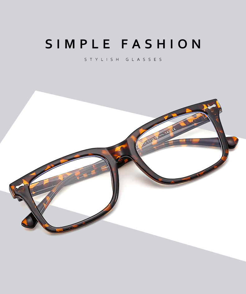 The 2025 new square optical glasses are casual, fashionable and trendy. They are flat light glasses suitable for both men and women for study and work pic 4