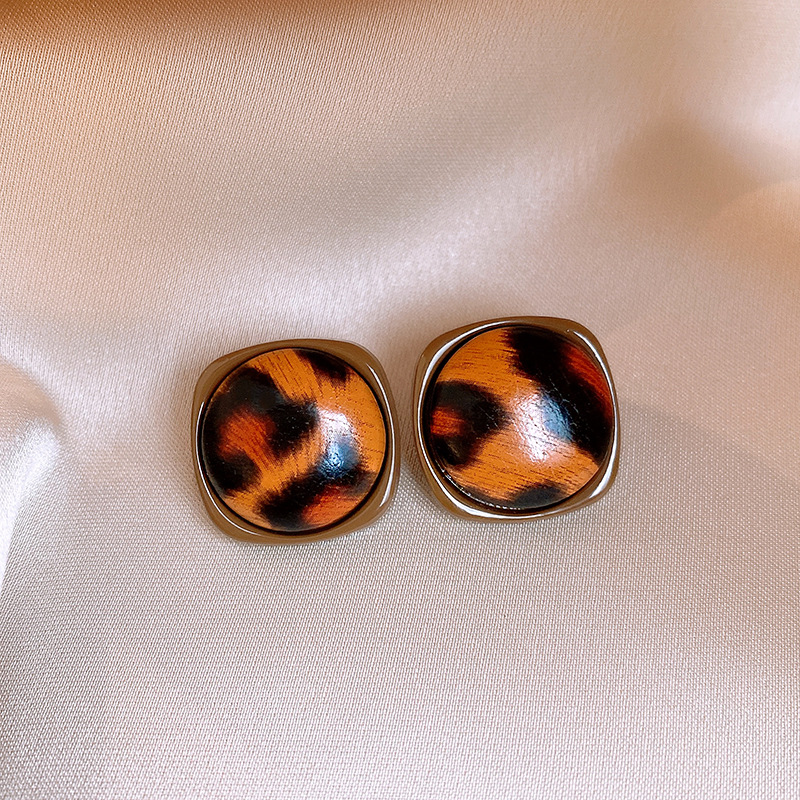 银针欧美复古皮革豹纹方形耳钉小众复古风耳环跨境气质高级感耳饰详情9