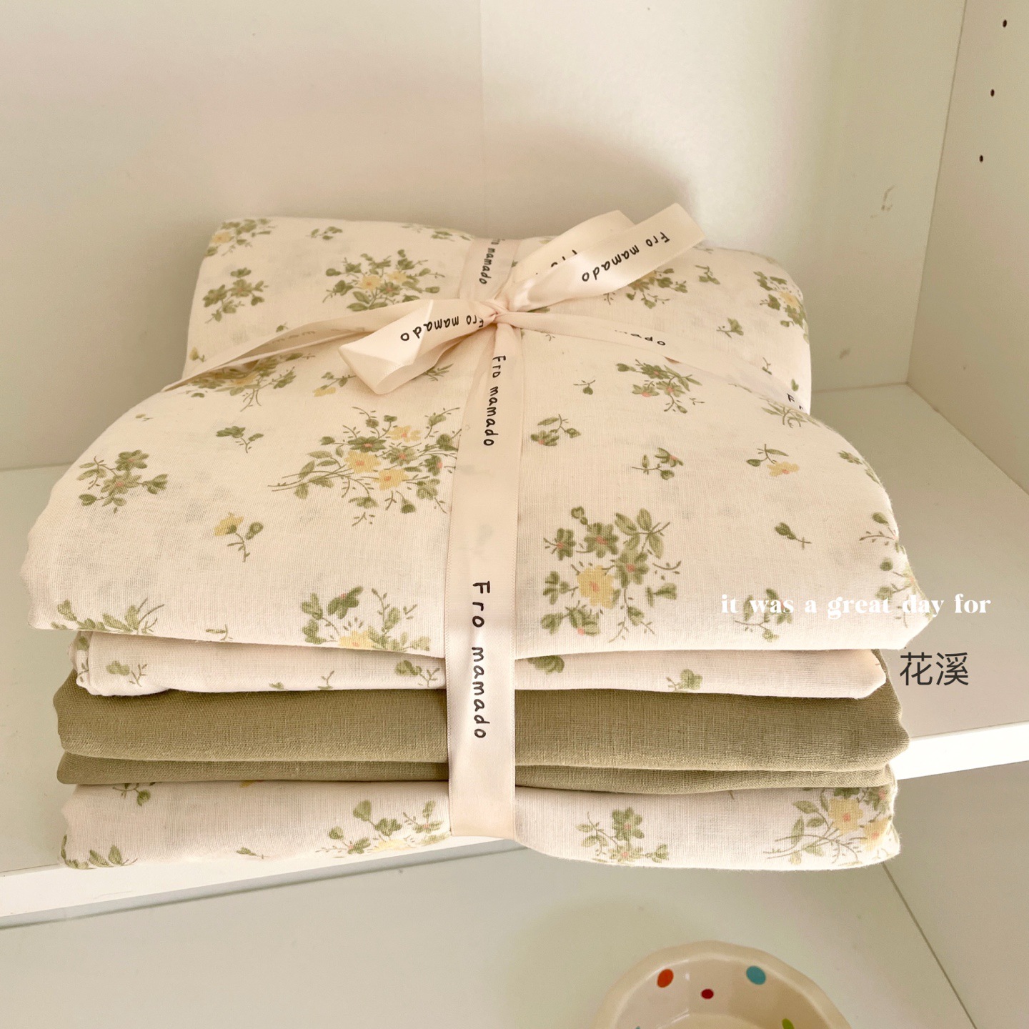 A set of three or four pieces with fresh small floral print double-layer yarn, pure cotton soft naked sleeping quilt cover and cartoon bedding pic 64