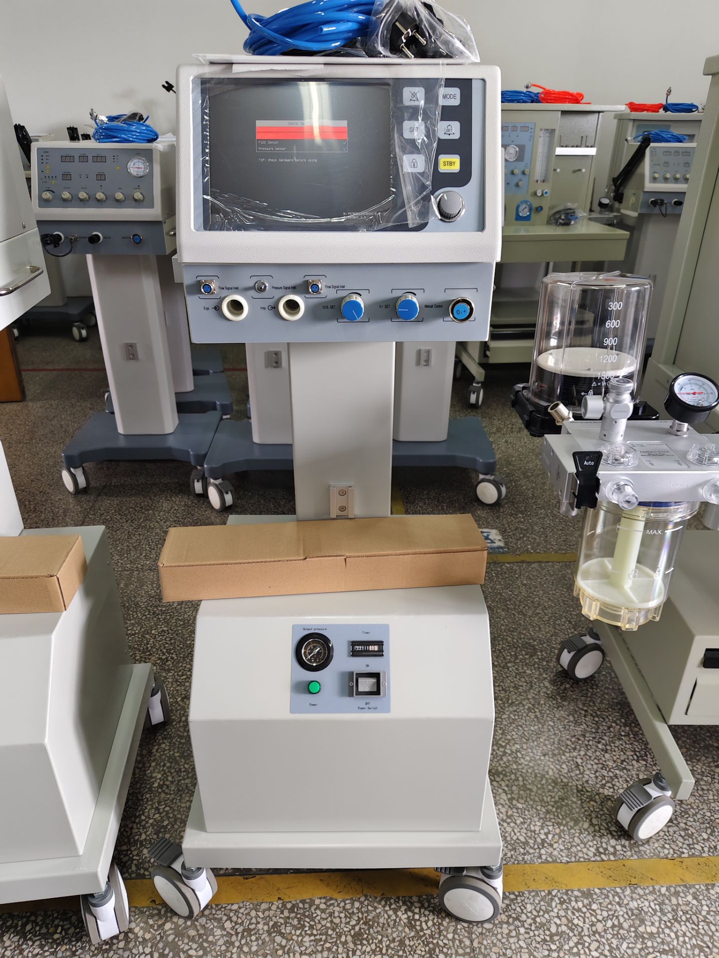 Cross-border exclusive supply PA-700B ventilator trolley with standard air compressor and display screen ventilator pic 9