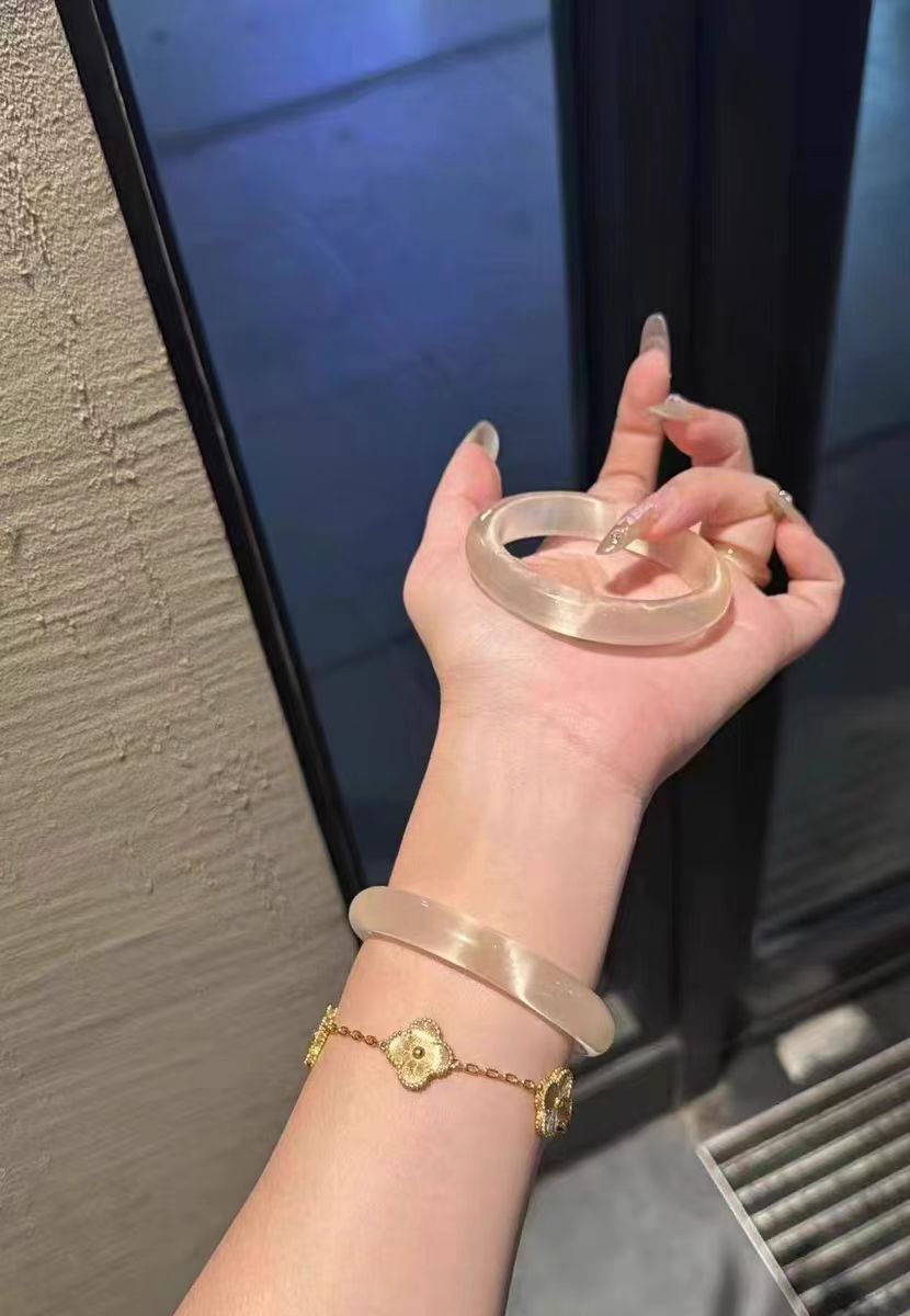 简约玛瑙手镯冰透玉髓镯子轻奢大方百搭款贵妃猫眼石送老婆礼物详情7
