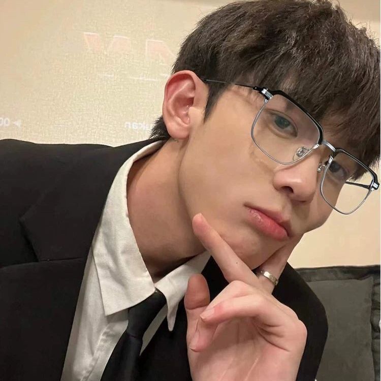 小红书抖音同款男女款近视大框护目光学眼镜 简约学生款显瘦大脸网红眼镜 高清舒适保护视力详情6
