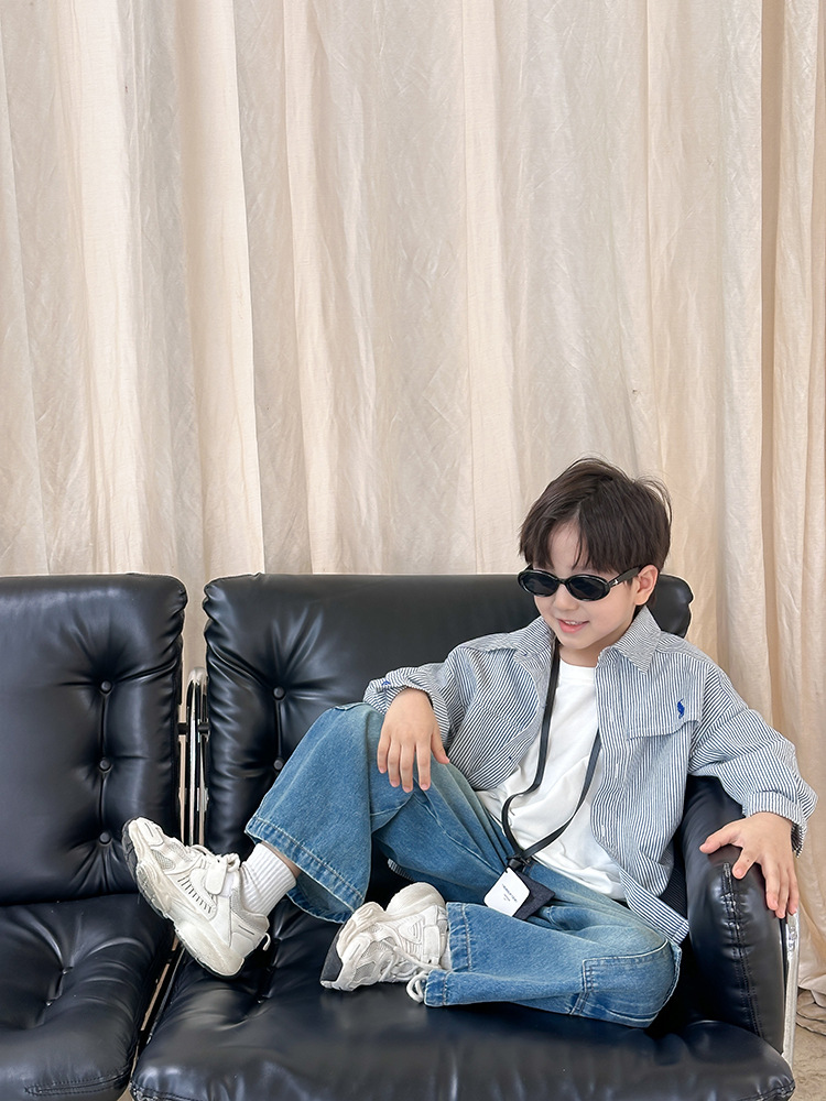 艾摩贝贝2024秋男女童竖条纹刺绣水洗全棉衬衫中大童气质翻领上衣详情16