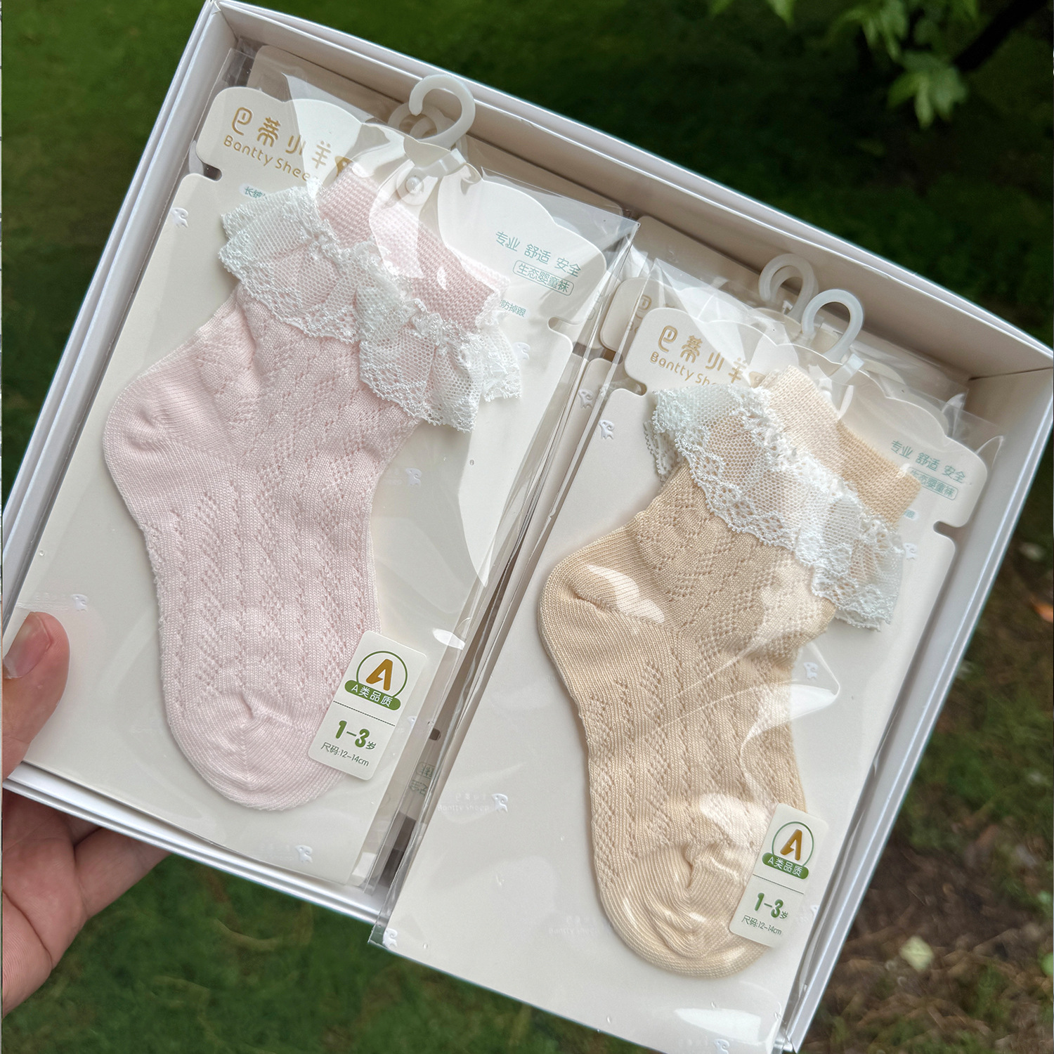女孩花边袜夏季大网眼透气薄款女童中筒纯色公主风百搭无骨袜批发详情2