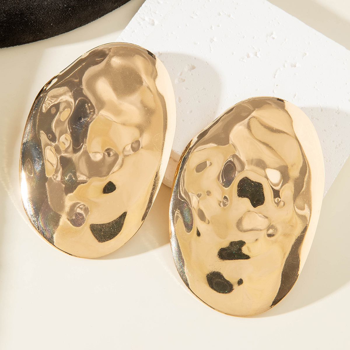 欧美跨境时尚几何设计感褶皱花朵耳环 小众镶珍珠高级感耳环耳饰详情19