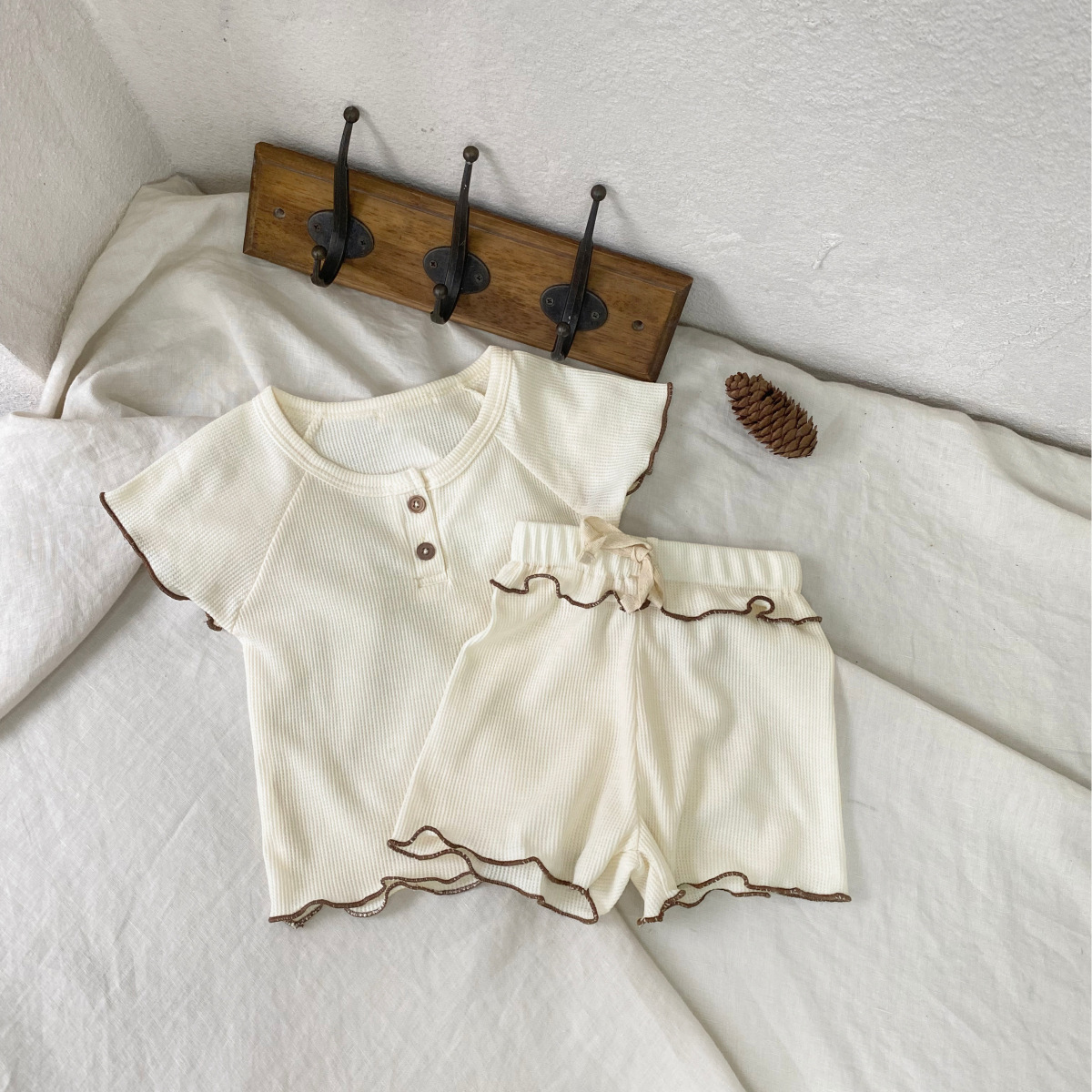 New summer baby Waffle wavy fringed short-sleeved T-shirt + shorts two-piece set for girls pic 18