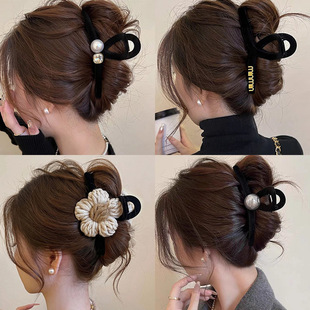 Elegant one-line hair clip, twist clip at the back of the head, 2025 new style, light luxury and high-end style, updo, grab clip, duckbill clip headwear pic 8