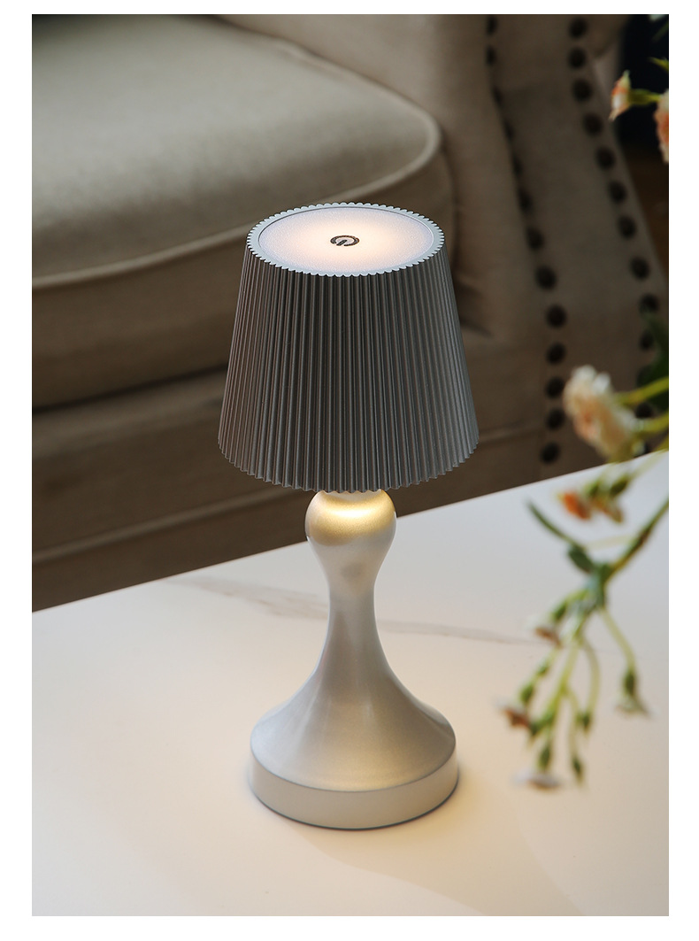 Amazon Modern USB Charging Cross-border Mermaid Desk Lamp, bar bedroom bedside lamp, creative night light pic 11