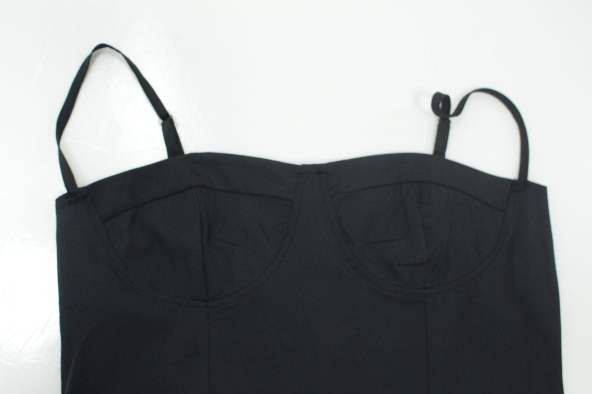 2026春季新款跨境欧美女装气质优雅法式复古收腰修身吊带连衣裙详情64