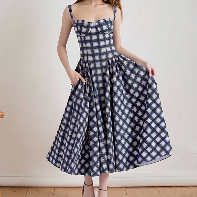 2026春季新款跨境欧美女装气质优雅法式复古收腰修身吊带连衣裙详情55