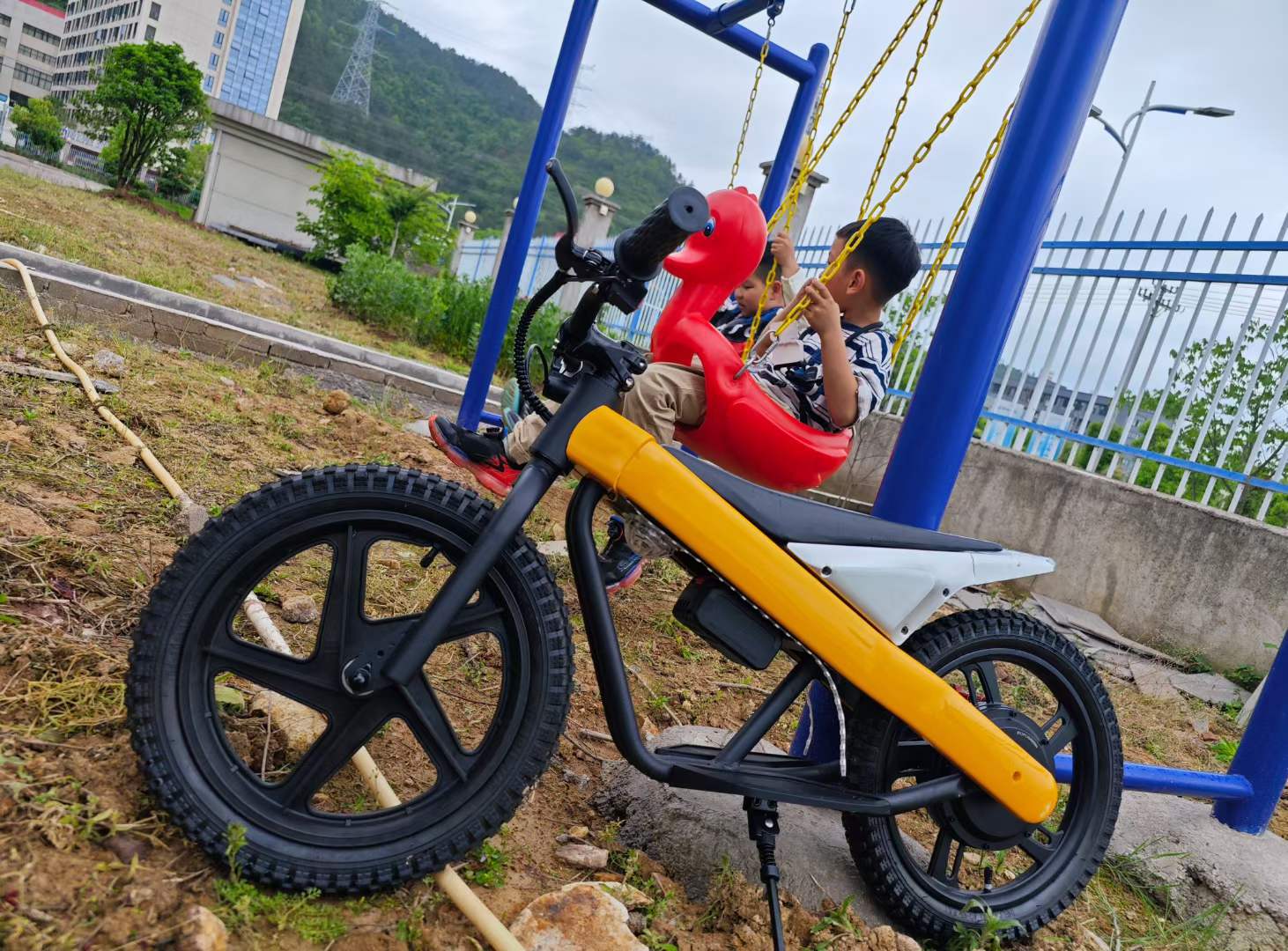 儿童电动车滑步车平衡车Balance Bike Ride On Toys Kids scooter详情99