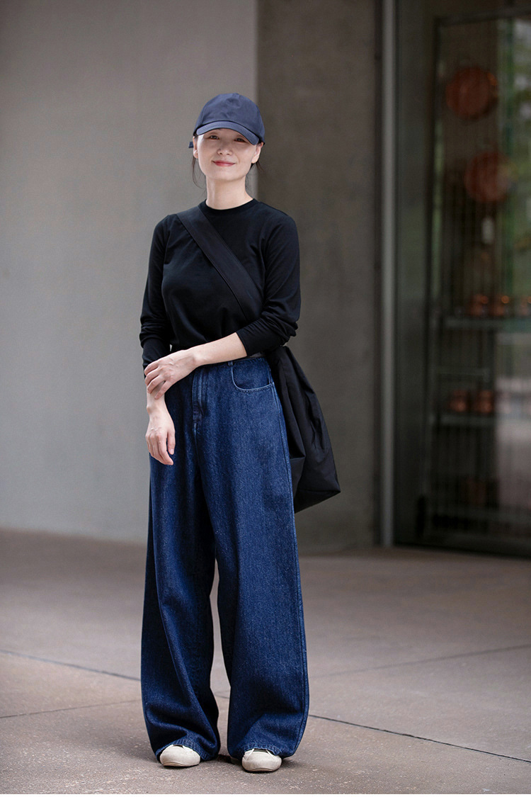 A niche all-season deep indigo blue mid-waisted loose and versatile wide-leg jeans pic 28