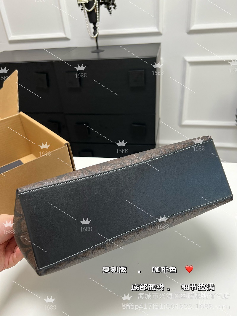 新款流浪包百搭配牛皮对花版字母腋下包斜挎包质感斜挎购物袋详情14