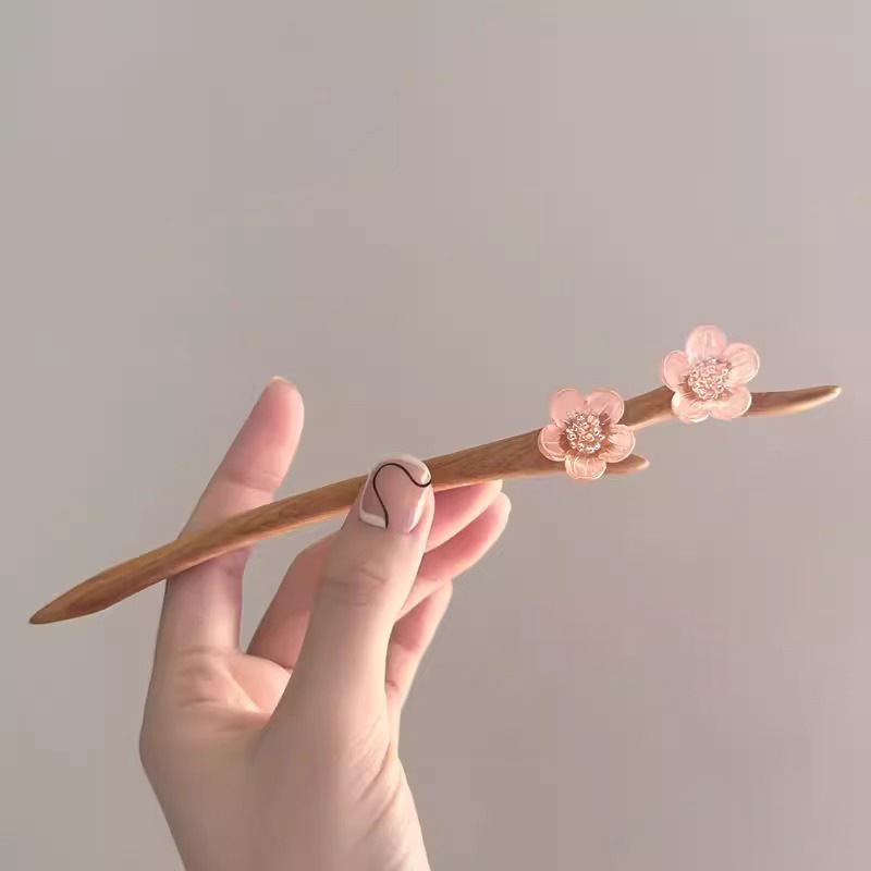 The charm of Chinese style! Chinese-style peach wood flower hairpin! New Chinese-style high-end updo hairpin and elegant hair accessory pic 17