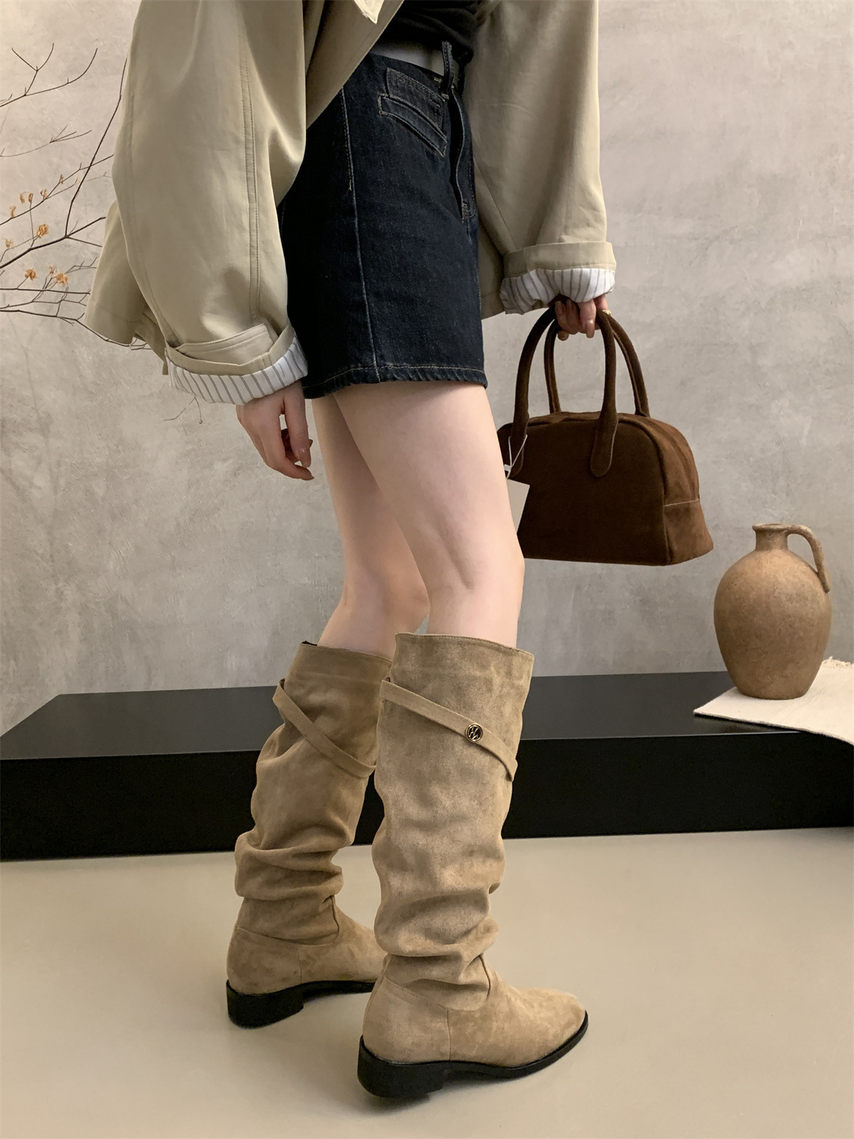 绒面瘦瘦靴卡其色堆堆骑士靴女2025新款秋冬季显瘦高筒粗跟长靴子详情4