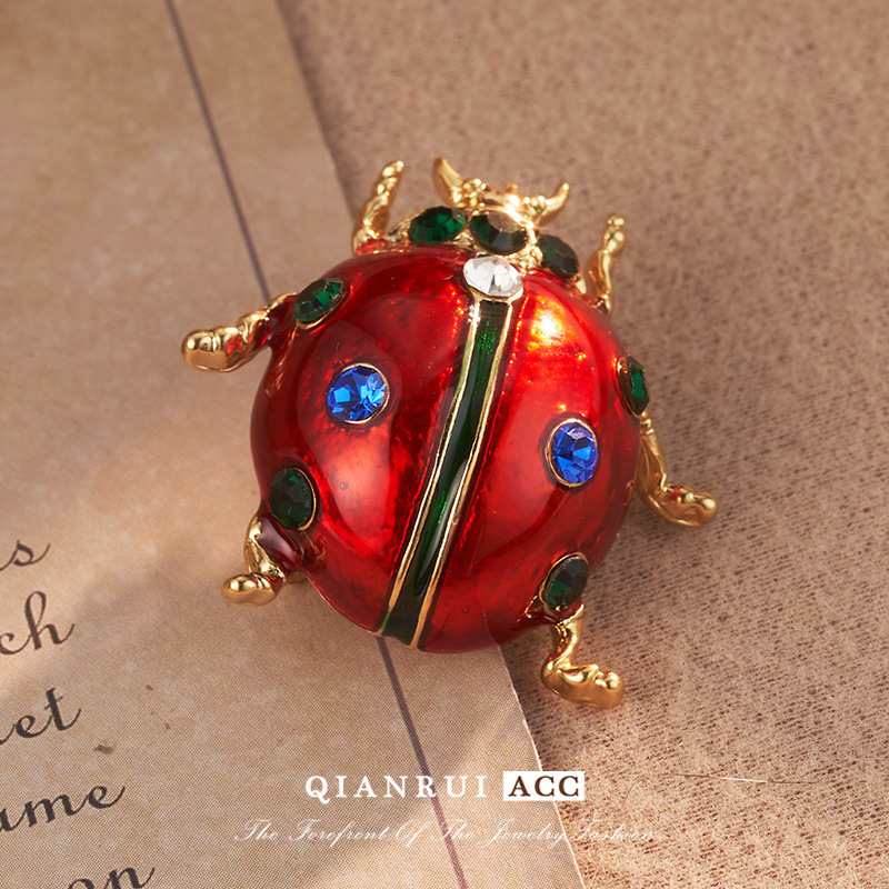 vintage brooch ladybug girl retro personalized brooch, light luxury beetle high-end niche design clothing and accessories pic 18