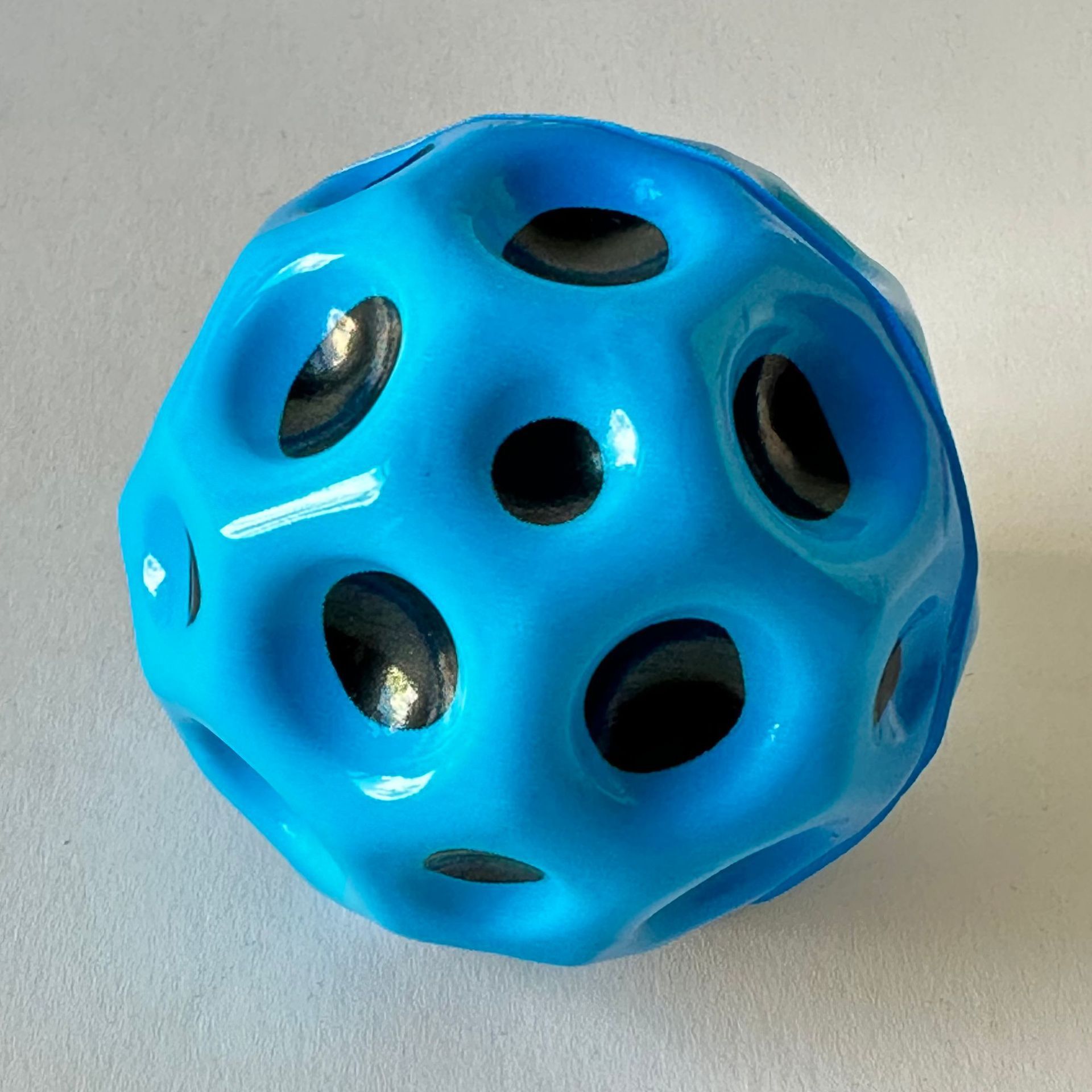 PU7cm反重力月球石弹力球儿童高弹蹦蹦球休闲运动玩具洞洞球详情7