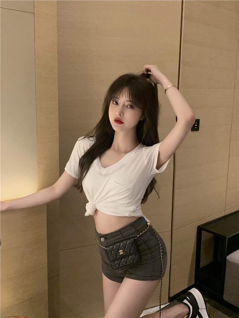 T恤女2024夏季新款v领设计感内搭打底衫不规则辣妹欲风短袖上衣详情13