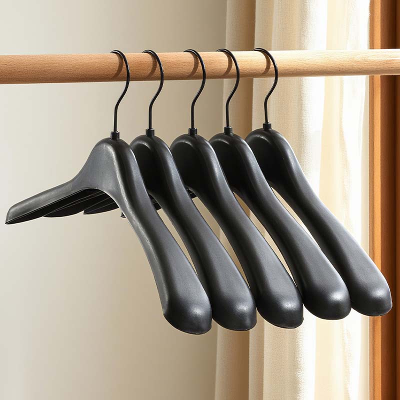 厂家直销宽肩无痕塑料衣架服装店专用防滑挂衣家用加厚衣服撑批发详情5