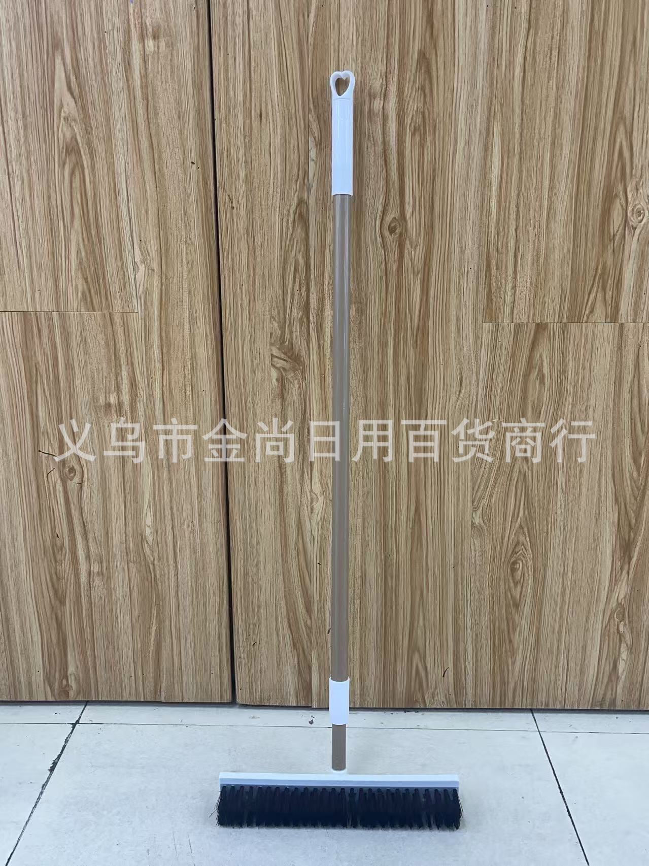 Bathroom sweeping and scrubbing all-in-one floor brush, no blind spots, no hair sticking, crevices cleaning brush, long-handled water scraping floor brush pic 3