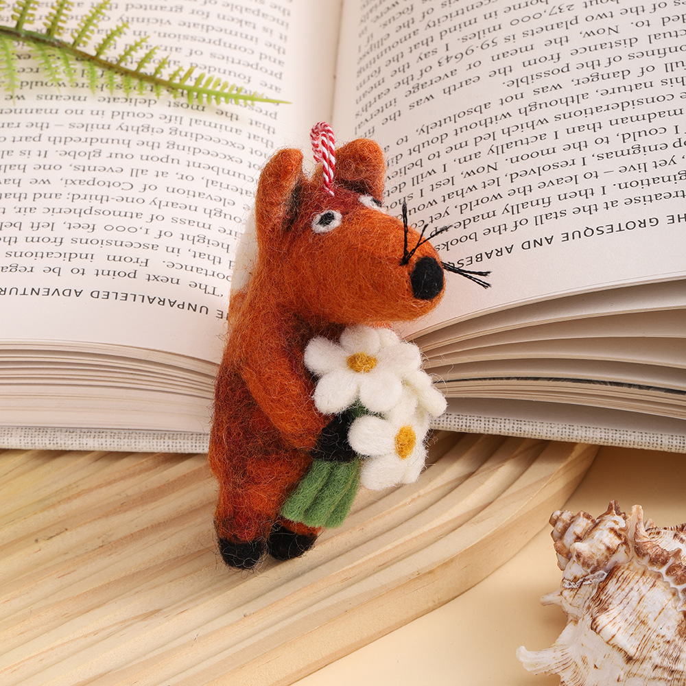 Nepalese wool felt pendants, cute fox three-dimensional plush pendants, car keychains, doll pendants wholesale pic 8